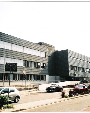 h6r1-k01 Stationstraat Politiebureau - Wiel Arets - 2001
