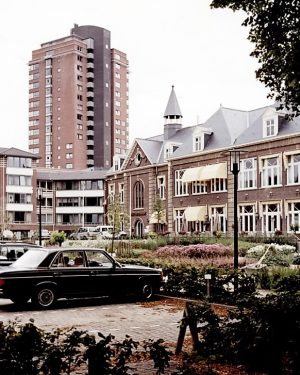 R3a15b- Zandweg - Zicht Parc Imstenrade na de restauratie en flatbouw in 1994 - kopie